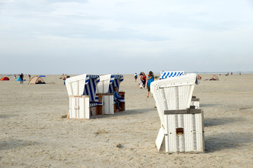 Wall Mural - Strandkörbe an der Nordsee 