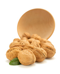 Poster - walnuts in bowl on white