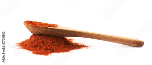 Fotomural Wooden spoon over the pile of paprika