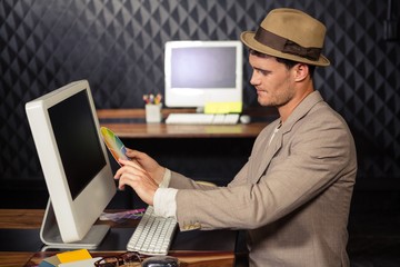 Aufkleber - Creative businessman using colour sample