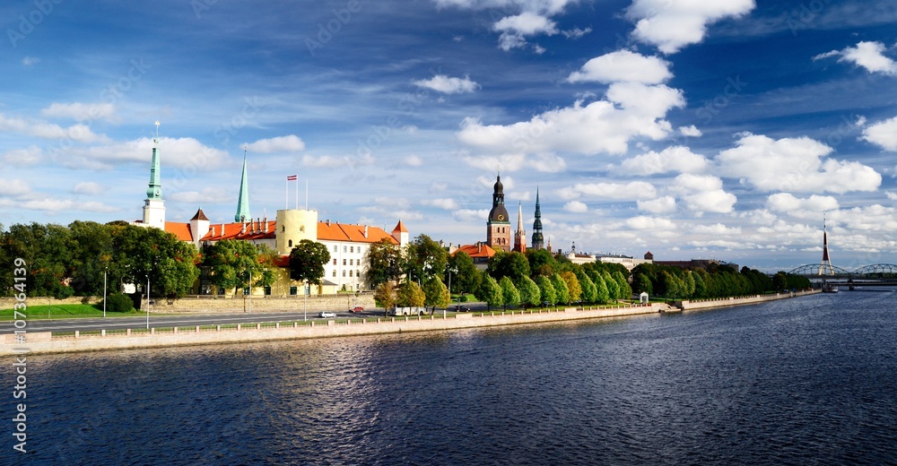 Obraz na płótnie general view on Riga embarkment, Latvia w salonie
