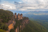 Fototapeta  - The famous Three Sisters rock formation viewed from the Echo Point Lookout. Katoomba, NSW, Australia.