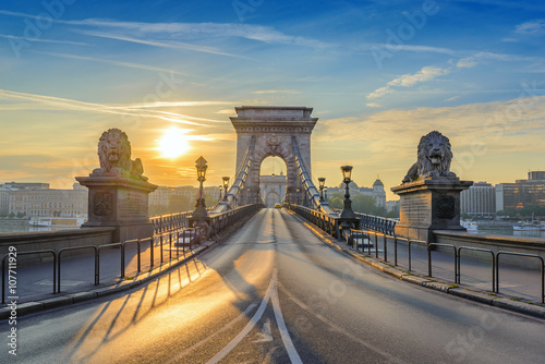 Chain Bridge when sunrise, Budapest, Hungary Canvas Print
