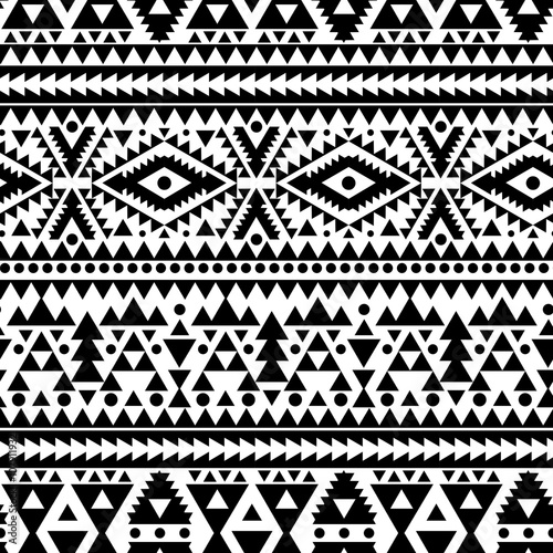 Stoffe zum Nähen geometrische abstrakte Musterdesign, Ethno-Stil in schwarz und weiß