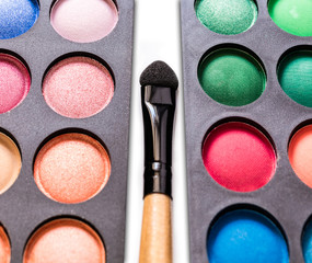 Sticker - Eyeshadow Palette and brush