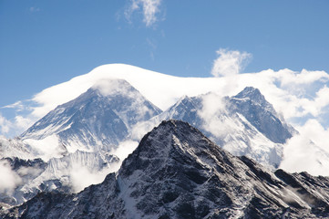 Wall Mural - Everest Veiled by Clouds - Nepal