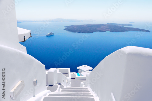 Fotografie, Obraz White wash staircases on Santorini Island, Greece