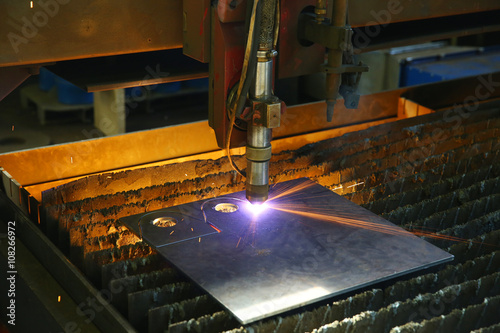 Fotografía Industrial cnc plasma cutting of metal plate. Closeup