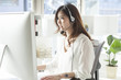© Monet - Telephone marketing, operator, woman