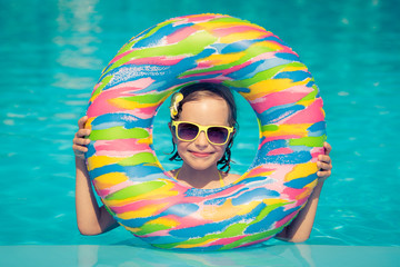 Canvas Print - Child in swimming pool