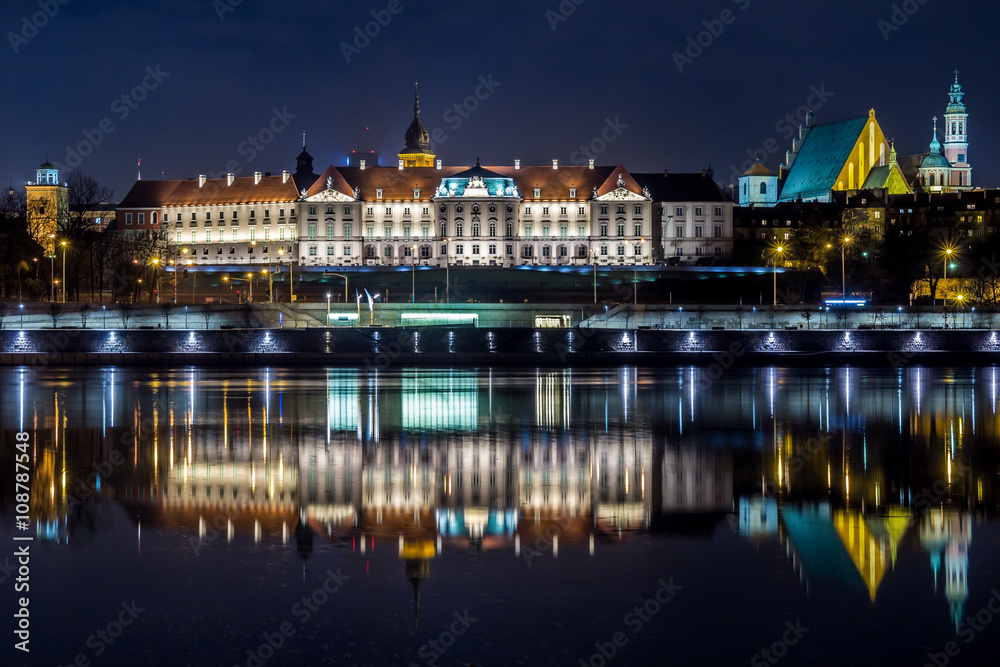 Zamek Królewski w Warszawie nocą - obrazy, fototapety, plakaty 