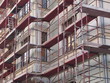 Baustellengerüst bietet Plattform für Fassadensanierung 