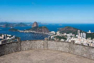 Fototapete - Dona Marta Lookout Point with the Famous View of Rio de Janeiro City
