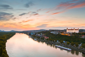 Wall Mural - View of Bratislava castle and river Danube, Slovakia