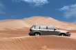 SUV im Wüstensand