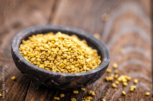 Фенугрек что это такое в сыре фото fenugreek фотография Stock Adobe Stock