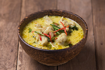 Thai spicy green curry fish balls