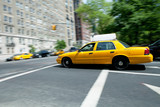 Fototapeta Sawanna - Speeding NYC Taxi