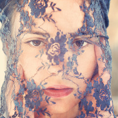  Lace tenderness