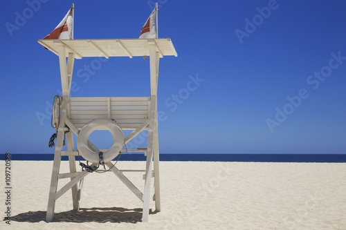 Fototapeta na szkło Platforma widokowa na plaży