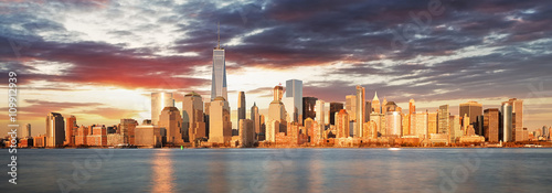 usa-nowy-jork-panorama-o-wschodzie-slonca