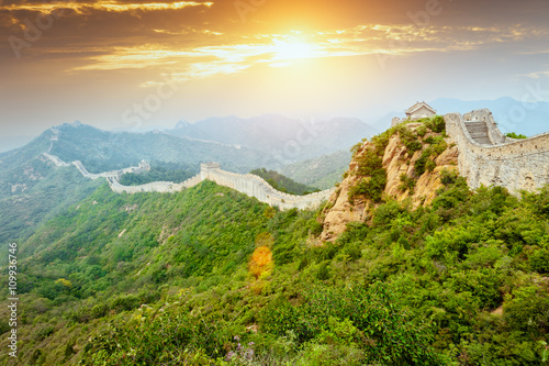 Fotografie, Obraz The magnificent Great Wall of China in the sunset