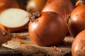 Canvas Print - Raw Organic Yellow Onions