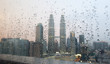 Twin Towers in Kuala Lumpur an einem verregnetem Nachmittag