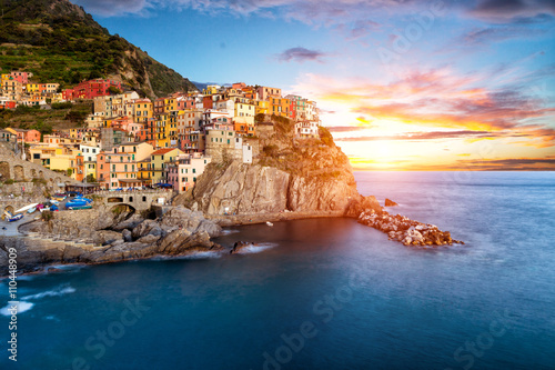 stara-wioska-manarola-wybrzeze-wloch