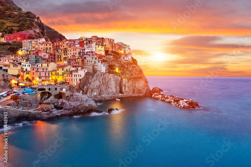 Ancien village Manarola, côte de l'Italie Tableau sur Toile