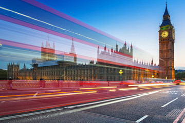 Wall Mural - London scenery at Westminter bridge with Big Ben and blurred red