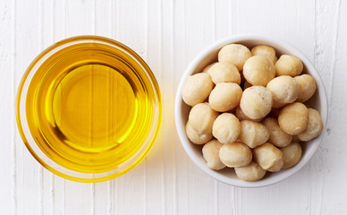 Macadamia nut oil and macadamia nuts