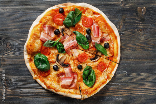 500_F_111088548_WUgBY2Eyfl5N81pTPbkhy2uI