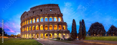 Fototapeta Rzym  panorama-koloseum-w-rzymie-w-nocy
