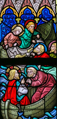 Fototapete - Stained Glass - Miraculous Catch of Fish