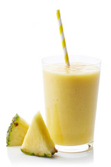 Wall Mural - Glass of pineapple smoothie