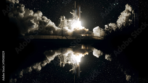 Zdjęcie XXL Spaceshatle uruchomić rakietę na białym tle