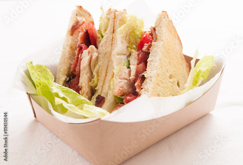 Fotografie, Obraz artisinal clubhouse sandwich for take out