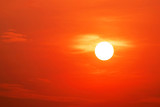 Fototapeta Zachód słońca - Closeup of the beautiful sun and red sky.