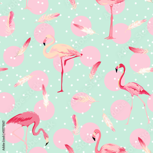 jasnoniebieskie-tlo-z-rozowymi-flamingami-powielony-efekt-retro-modny-wzor