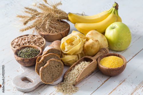 Cuadros en Lienzo Selection of comptex carbohydrates sources on white background