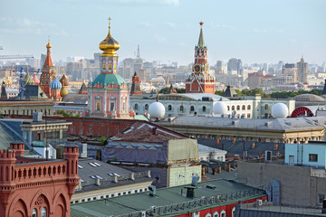 Wall Mural - Aerial view of the historical downtown of Moscow from the viewing platform of the Central Children's Store on Lubyanka Square. Moscow, Russia.