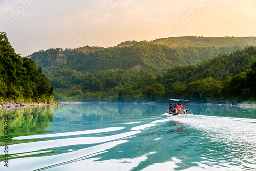 Fotomural Flussfahrt auf dem Lijiang, China