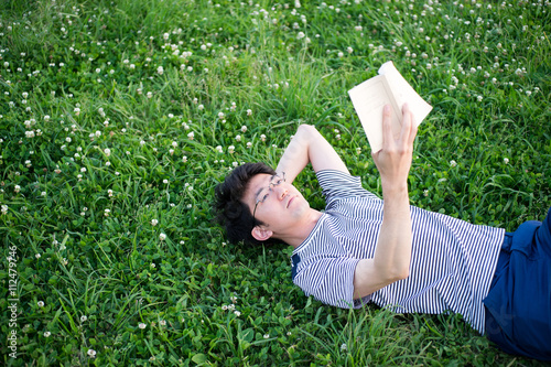 芝生の上で読書をする男性 Buy This Stock Photo And Explore Similar Images At Adobe Stock Adobe Stock 芝生の上で読書をする男性 Buy This Stock Photo And Explore Similar Images At Adobe Stock Adobe Stock