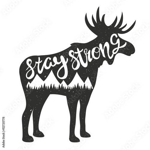 czarny-renifer-z-napisem-stay-strong-na-bialym-tle