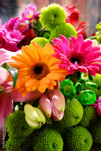 Fototapeta na szkło Composition with bouquet of flowers