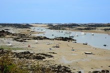 Low Tide Stranded Boats (1)