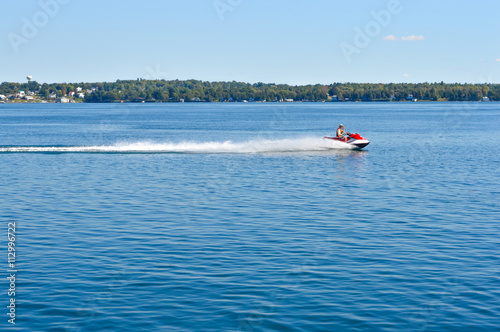 Fotografía Water scooter at 1000 Islands and Kingston in Ontario, Canada