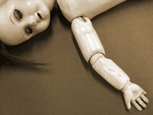 Detail Einer Liegenden Gliederpuppe Aus Holz – Antik

Detail Of A Lying Jointed Doll Made Of Wood – Antique
