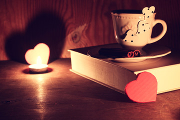 valentine`s day book cup